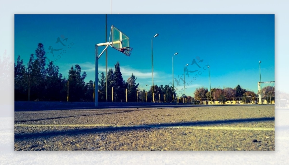 打篮球篮球公园篮球场
