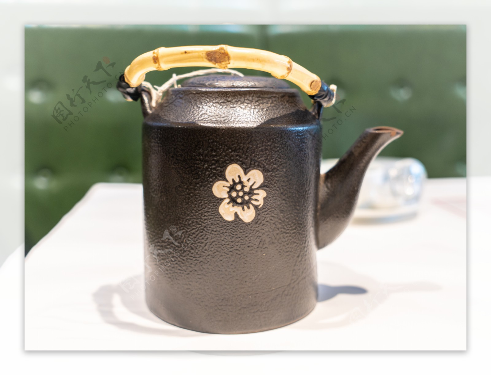 黑色茶壶印花单体