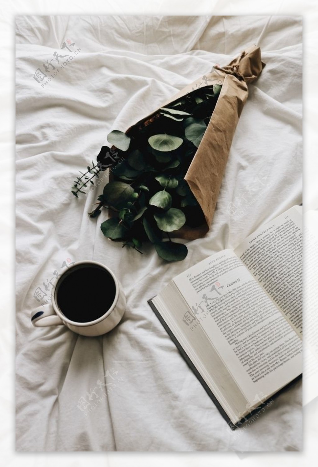 早晨咖啡与书