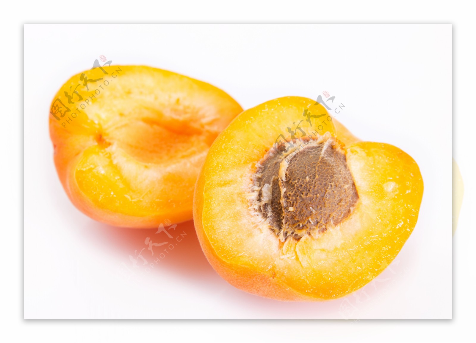 杏子树上的绿色杏子 - 免费可商用图片 - CC0素材网