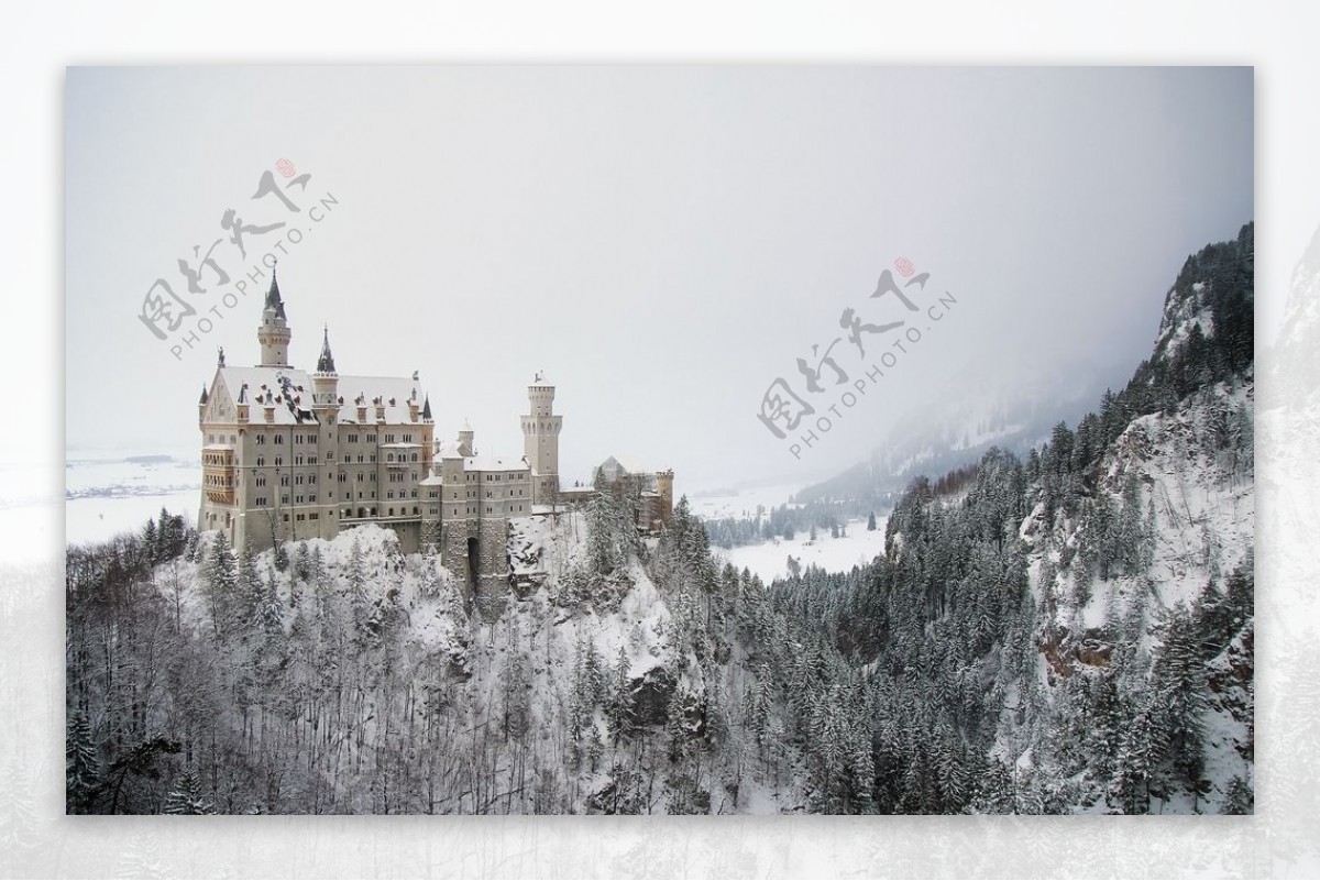 雪山之巅的城堡