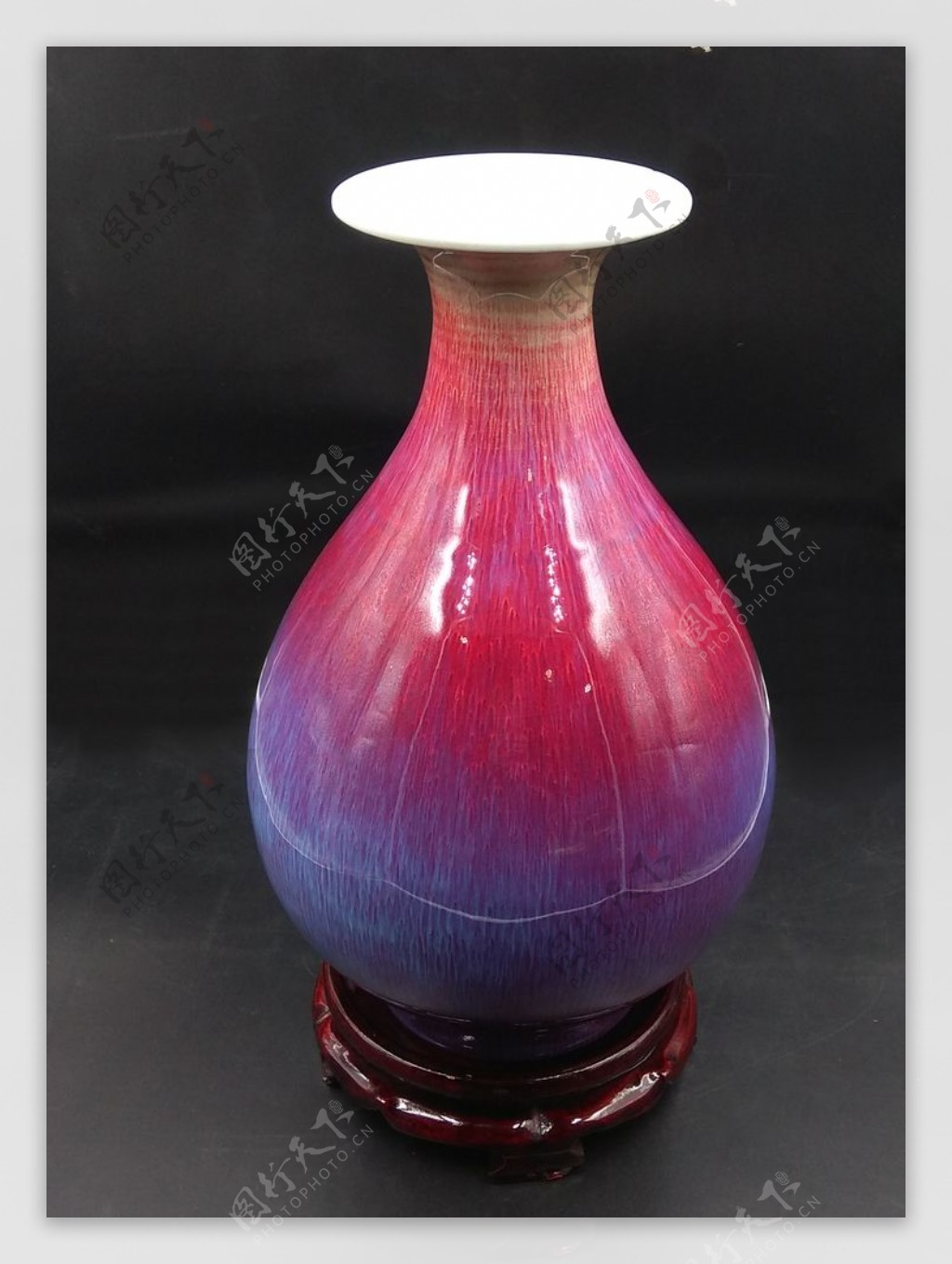 彩釉瓷瓶