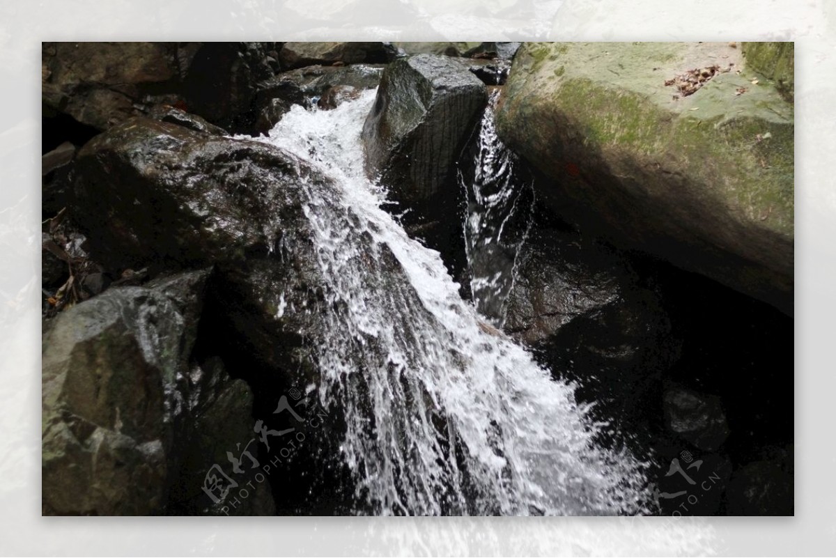 名山大川自然风景瀑布水滴