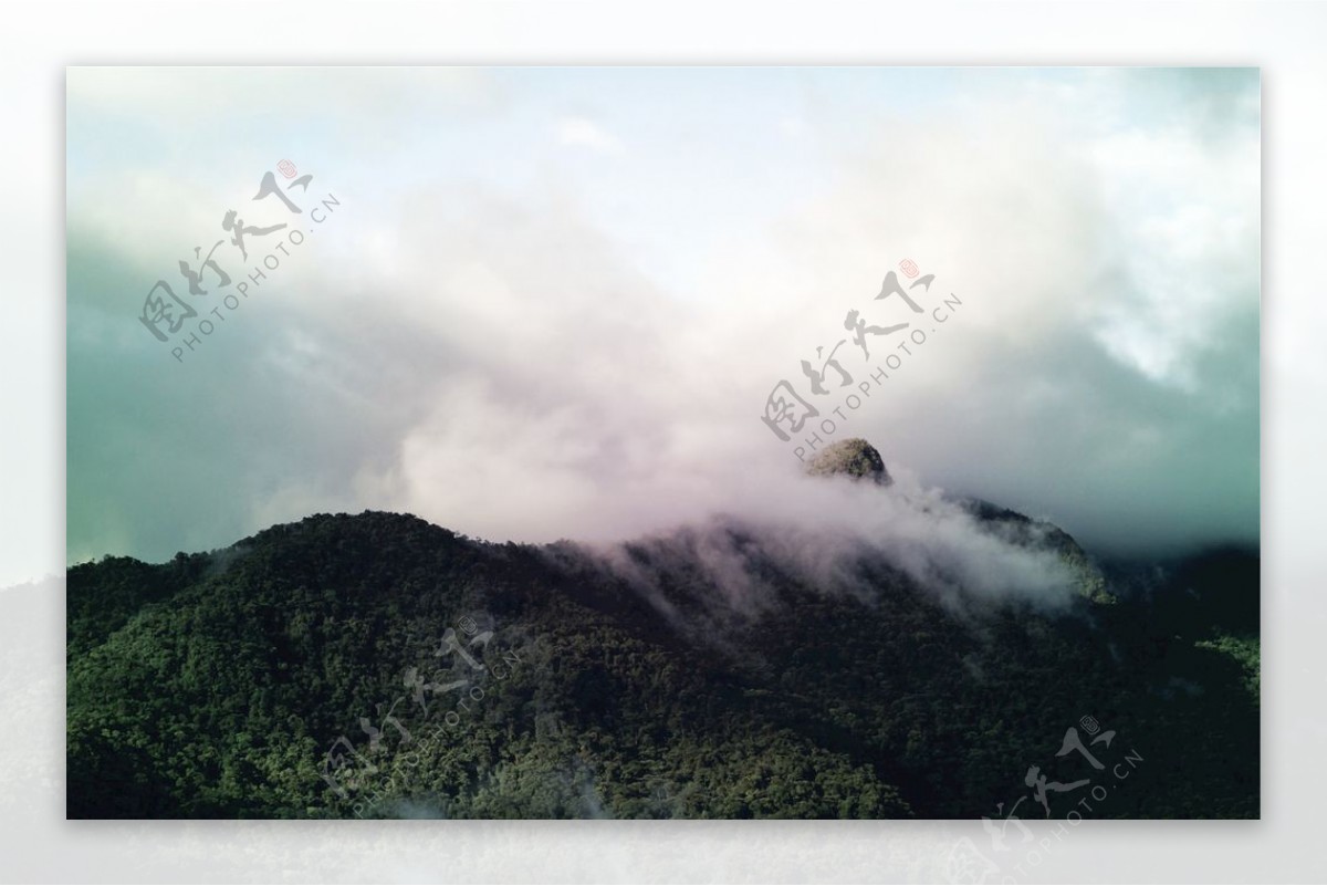 山峰云雾自然生态背景素材