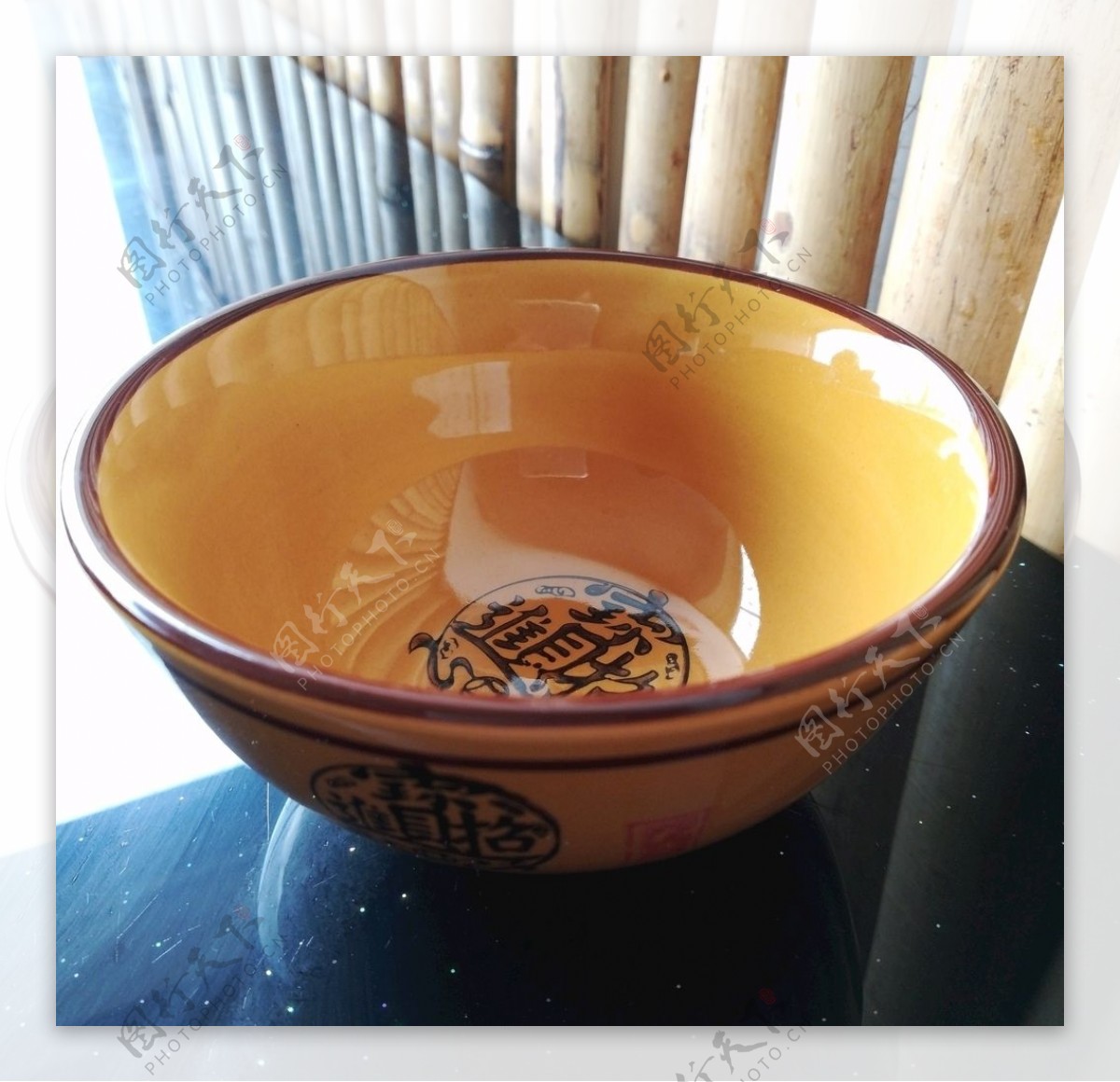 古典陶瓷碗图片