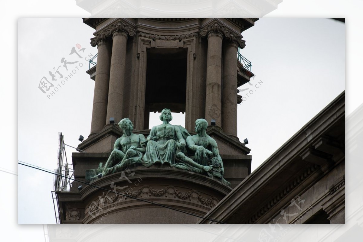 邮政博物馆古建筑欧式雕花雕像图片