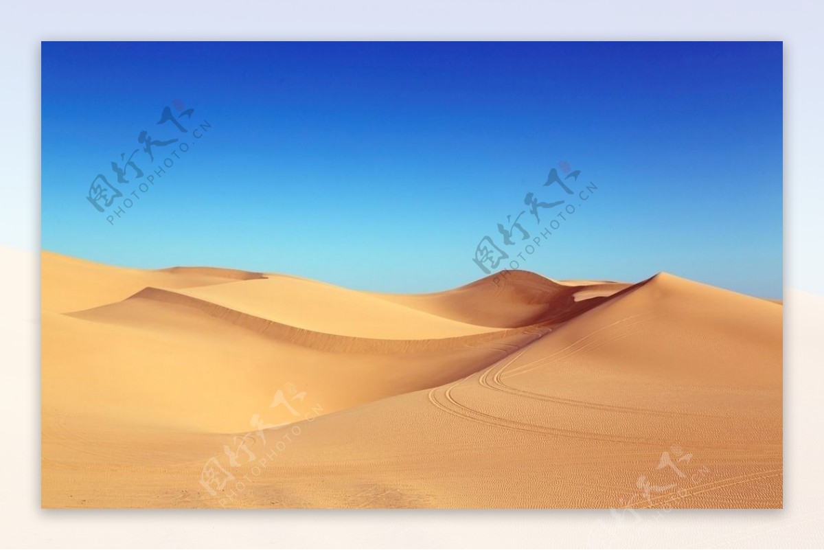 沙漠山丘图片