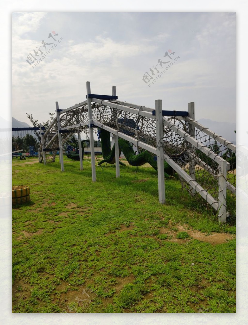 钢丝拱桥图片