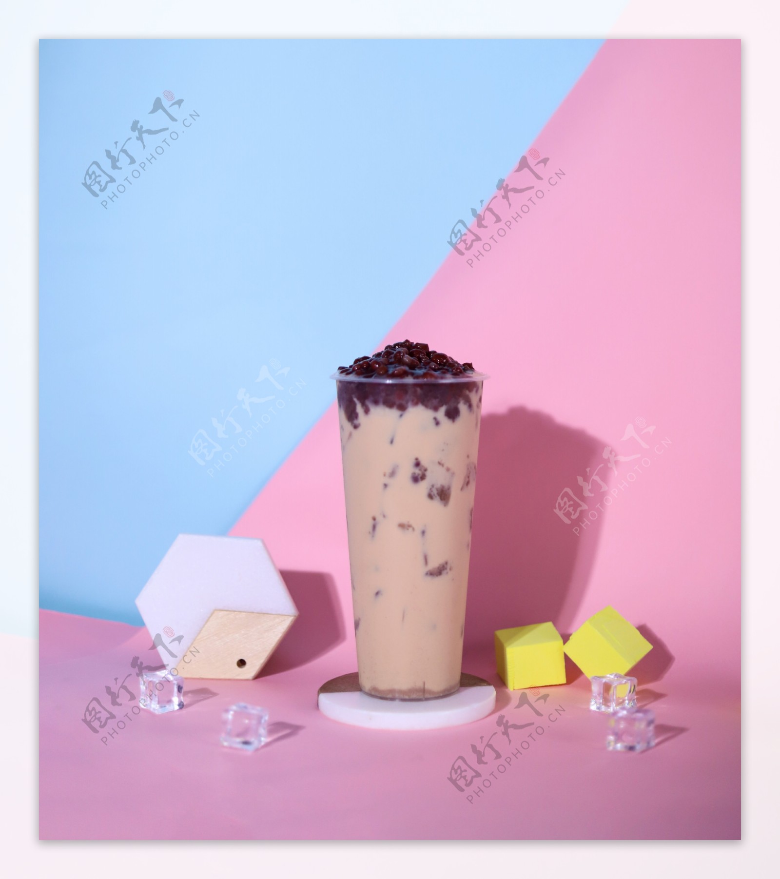粉底粉色托盘牛奶一杯奶茶红豆奶茶小料图片下载 - 觅知网