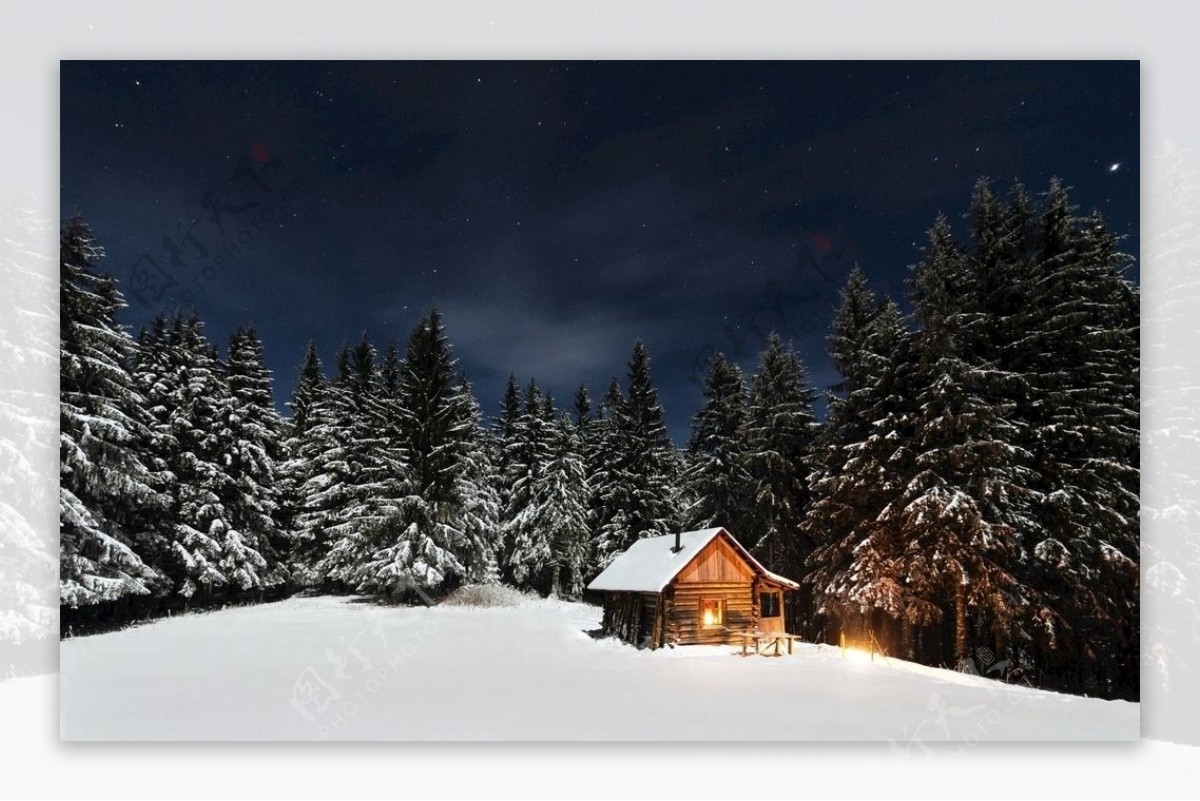 雪天里的小屋图片