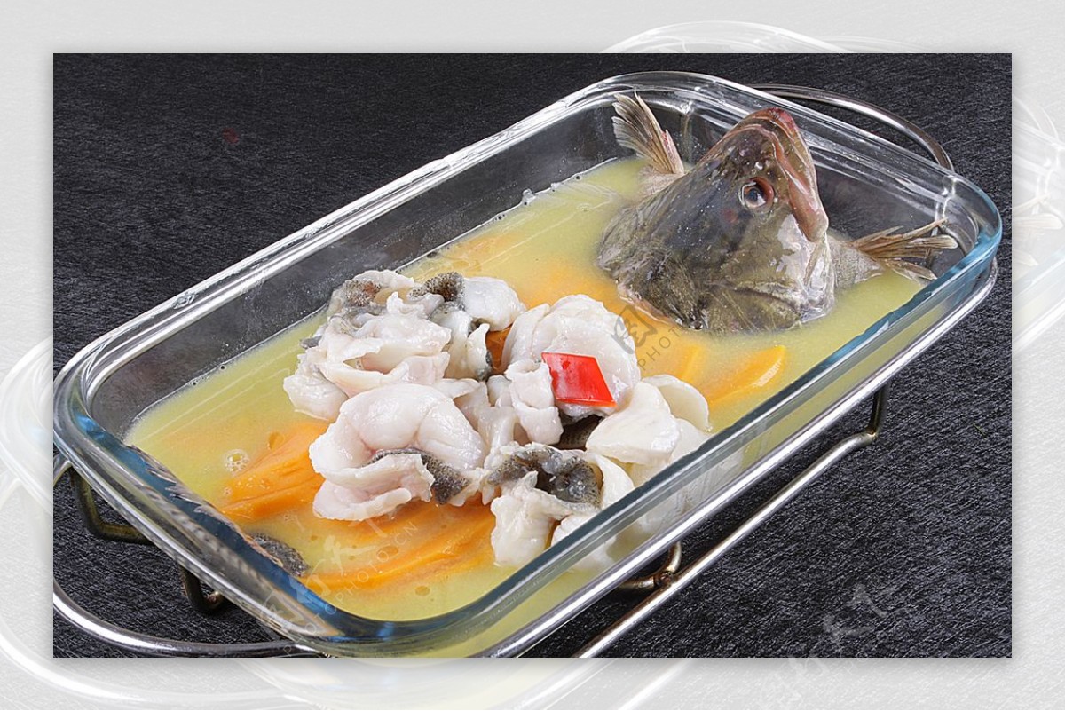 海鲜浓汤木瓜煮桂鱼图片