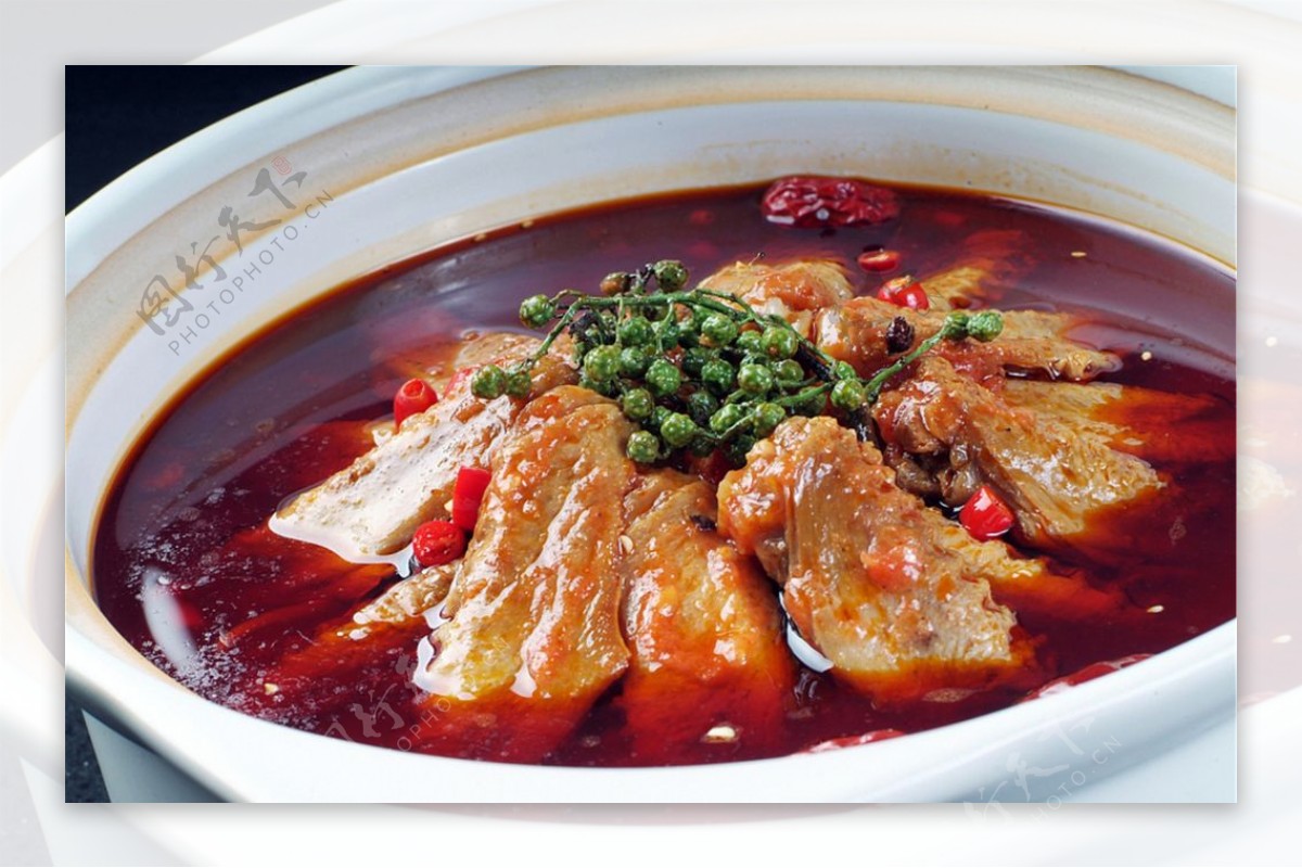 砂锅红汤开味图片